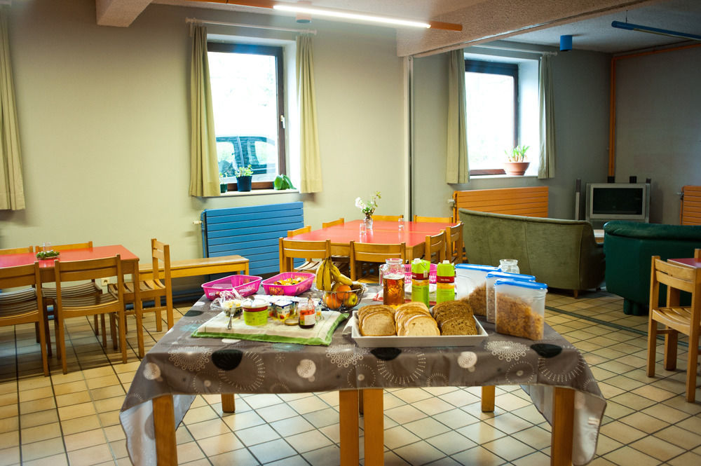 Auberge De Jeunesse De La Roche - Champlon Tenneville ภายนอก รูปภาพ